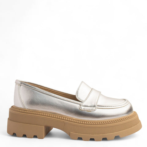 Women Silver Vernis Leather Loafers #3840