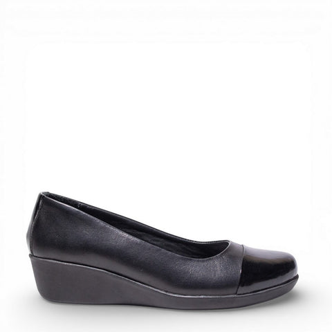 Women Black Vernis Leather Shoe #4516