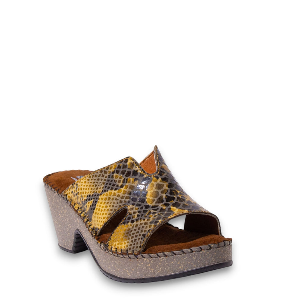 Women Beige Leather Wedges #4940
